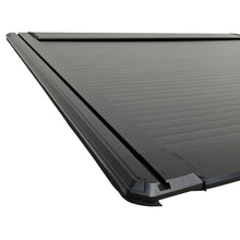 Load image into Gallery viewer, Westin 19-26 GM Silverado/Sierra 1500 5ft 8in Bed Manual Retractable Tonneau Cover - Black
