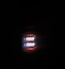 Load image into Gallery viewer, User 4
